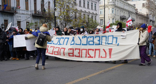 “ხელი გაუშვი, ჩემი შვილია!“ – დედების მარში