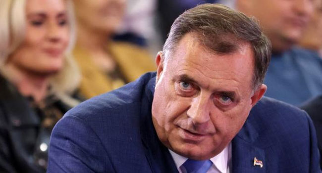 ბოსნიელი სერბების ლიდერმა რუსეთის პრეზიდენტი დააჯილდოვა