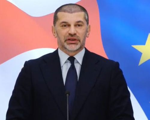 კახა კალაძე მზია ამაღლობელზე: ‘პოლიციელზე თავდასხმა, ხელის დარტყმა კატეგორიულად მიუღებელია _ დგებუაძე ღირსეული პოლიციელია”