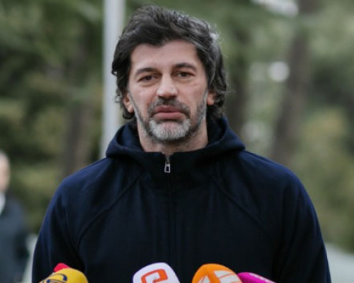 კალაძე სააკაშვილზე: წარმოუდგენელია თანამდებობის პირმა ბიუჯეტიდან დააფინანსო შვილების სწავლა ან საჩუქრები იყიდო