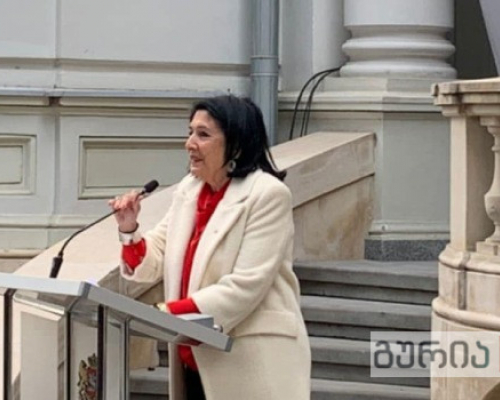 “მე აქედან გამოვალ, თქვენთან გამოვალ და თქვენთან ერთად ვიქნები”- სალომე ზურაბიშვილი